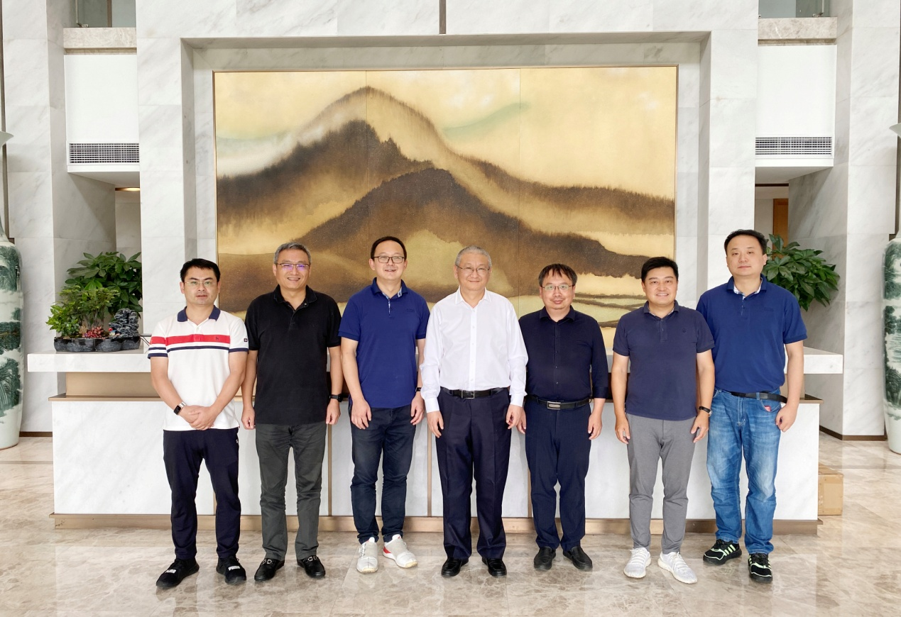 Li Zhenguo of LONGI visits Bbetter for inspection and exchange